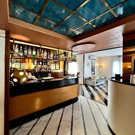Arthotel Gabbiano Azzurro Due فندق مارتْشانا مارينا