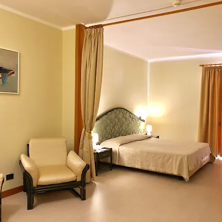 Arthotel Gabbiano Azzurro Due 酒店 4*